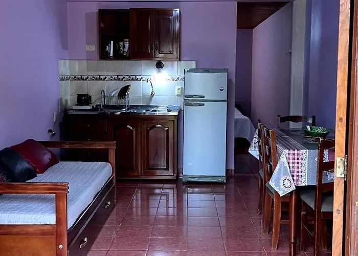 Yoli House